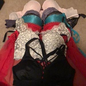 6 Victoria secret brand 34b one other brand 34b